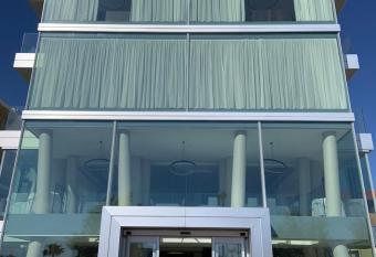 Hotel Commodore has Balcony rooms