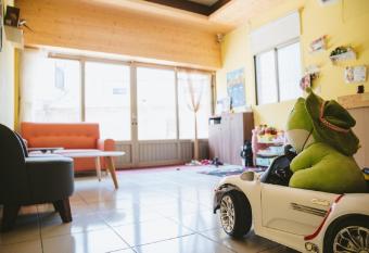 Dan Bao Homestay has Balcony rooms