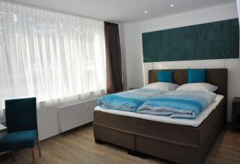 Apartments am Freizeitpark allows 18 year olds to book a room