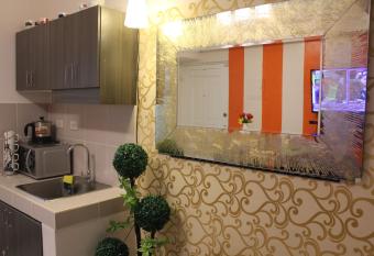 Nomad Residence Tagaytay allows 18 year olds to book a room