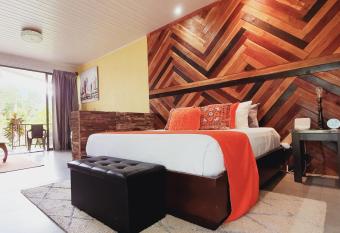 Yellow Tree Suites allows 18 year olds to book a room