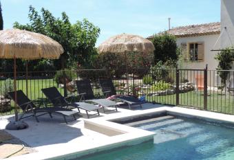 Le Far   Tchanqu   Chambre d   h  tes R  f  rence allows 18 year olds to book a room