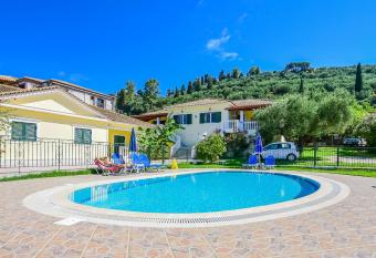 Tonia Apartments has Balcony rooms