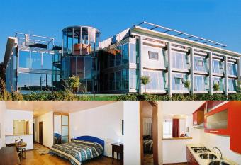 Antares Apartments has Balcony rooms