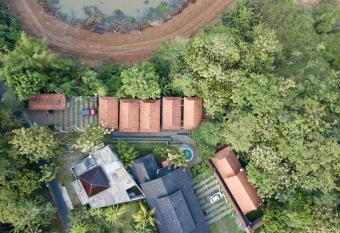 Harum Manis Cottages has Balcony rooms