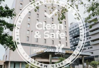 Premium Porto Maia allows 18 year olds to book a room