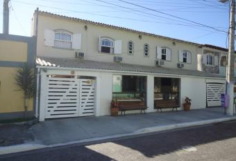 Pousada Vida Boa allows 18 year olds to book a room