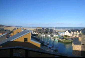 Le nid sur la mer has Balcony rooms