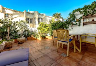 Lovely House in Las Americas has Balcony rooms