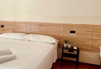 A Paranza has Balcony rooms