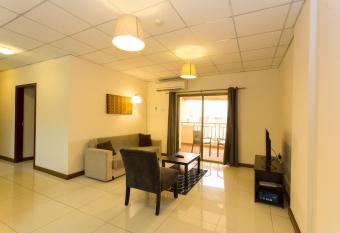 La Casa Baatsona Apts has Balcony rooms