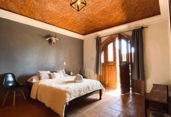 Lool Beh Hostal Boutique has Balcony rooms