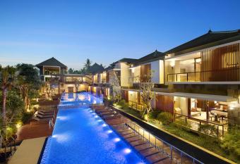Royal Kamuela Villas & Suites at Monkey Forest Ubud allows 18 year olds to book a room