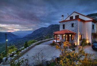 Nefeles has Balcony rooms