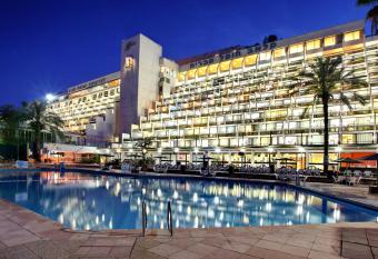 Club Hotel Tiberias - Suites Hotel allows 18 year olds to book a room