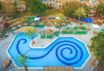 Club In Eilat - Coral Beach Villa Resort allows 18 year olds to book a room