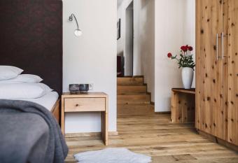 Hotel Alpenrose has Balcony rooms