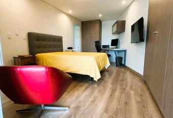 LA POSADA DE GUILLE LUXURY APARTS - Surco has Balcony rooms