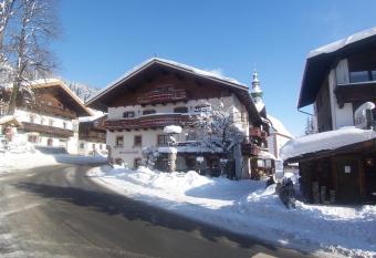 Starchenthof has Balcony rooms