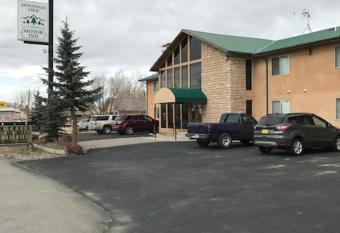 Mountain View Motor Inn allows 18 year olds to book a room