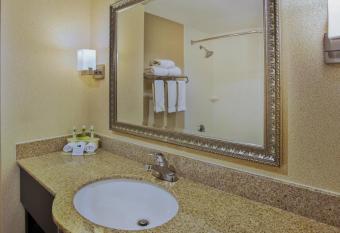 Newmarket Hotel and Suites allows 18 year olds to book a room