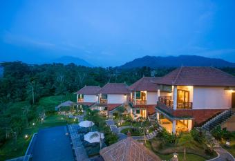 Alamdhari Resort and Spa has Balcony rooms