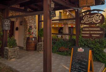 Casa Thomas Bran allows 18 year olds to book a room