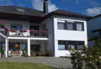 Appartment Cerny has Balcony rooms