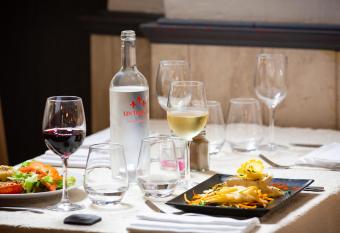 Hotel Les Trois Lys allows 18 year olds to book a room