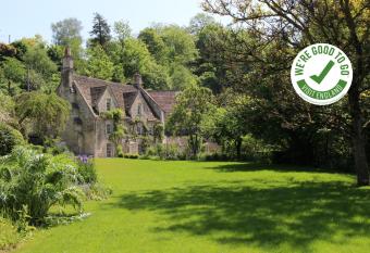Midford Mill has Balcony rooms