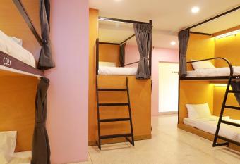 OYO 531 Le Light House & Hostel allows 18 year olds to book a room