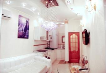 Apartment in Chernomorsk on the beach allows 18 year olds to book a room