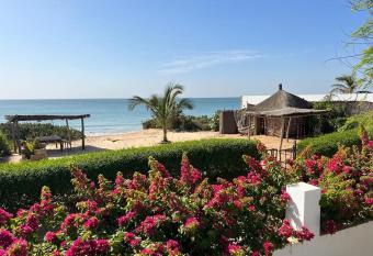 Bine Bassile has Balcony rooms