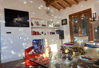 Cesare Magli & Figli Residenza D Epoca Luxury Rooms has Balcony rooms