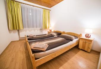 Hotel Krp    ovo has Balcony rooms