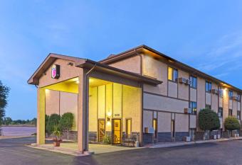 Super 8 by Wyndham Colorado Springs Peterson Space Force allows 18 year olds to book a room