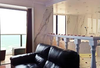 Inkari Apart Hotel allows 18 year olds to book a room