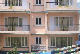 Kathmandu Madhuban Guest House has rooms with a private hot tub