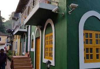 Marquito s Guest House has Balcony rooms