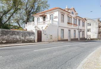 Casa da Estefanea Boutique GuestHouse allows 18 year olds to book a room