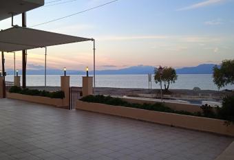 Villa Constantsia has Balcony rooms