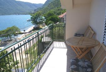 Apartmani Villa Radovic has Balcony rooms
