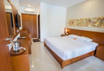 Sinar Bali Hotel has Balcony rooms