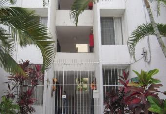 Hotel Vagabundo Puerto Vallarta allows 18 year olds to book a room