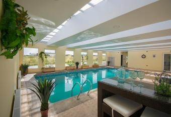 Angelica s Rental House allows 18 year olds to book a room