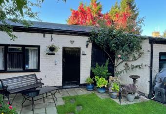 The Coach House allows 18 year olds to book a room