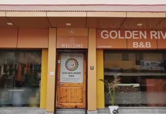 Golden River has Balcony rooms