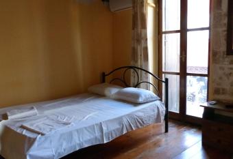 Kydonia Rooms has Balcony rooms