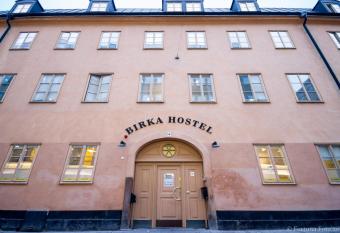 Birka Hotel allows 18 year olds to book a room