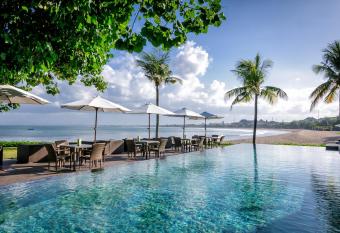 Bali Garden Beach Resort has Balcony rooms